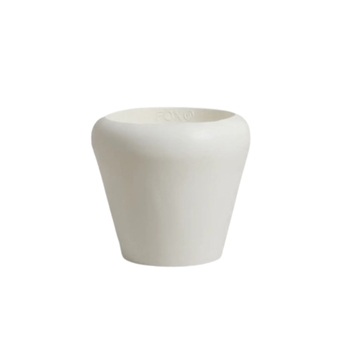 Max Round Polymer Planter White / 18 Inch